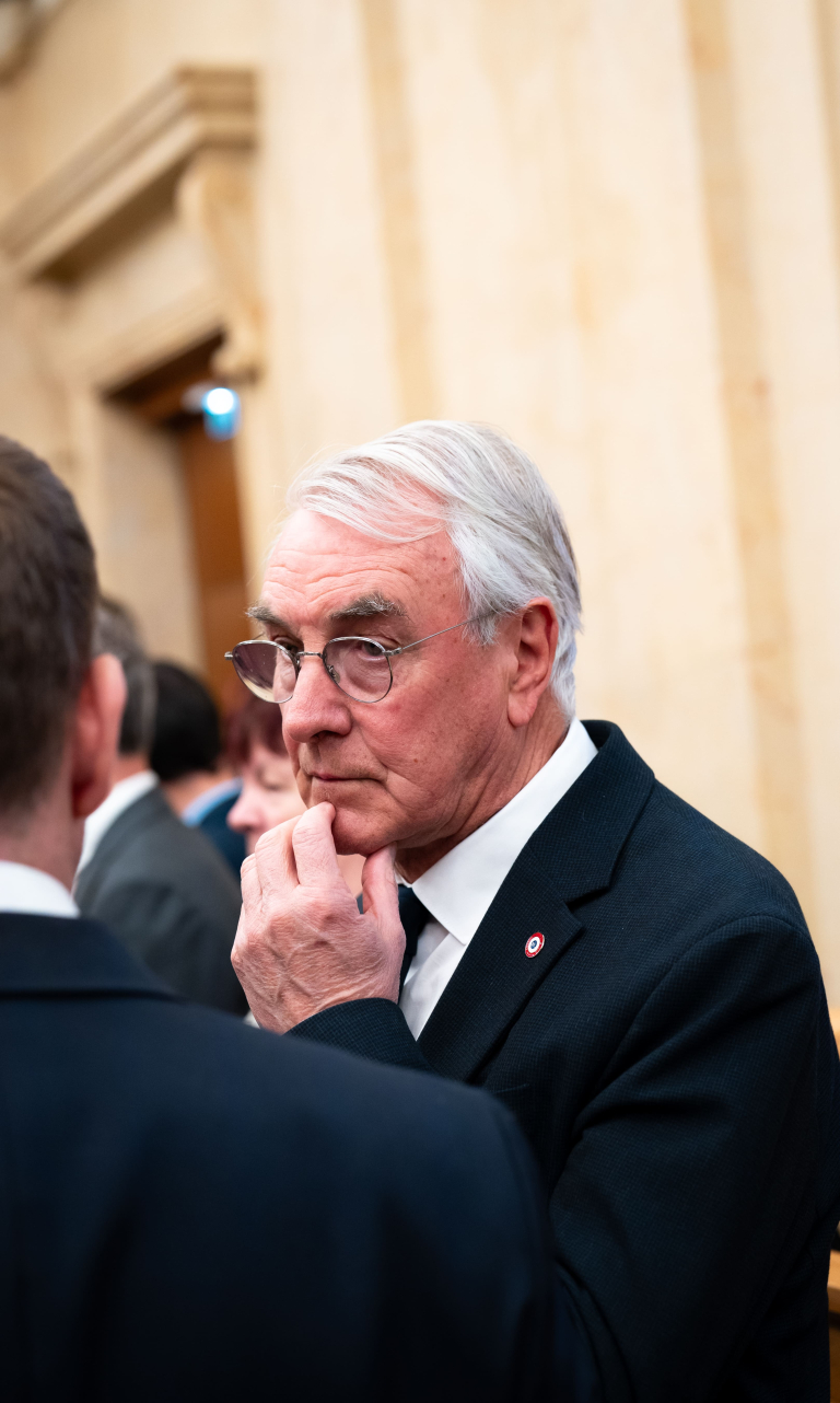 Avr 2026 / Rapporteur